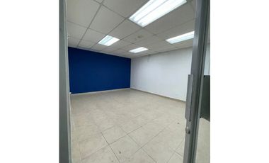 Se Vende Local con Oficinas 280 Mts Juan Diaz $345.000.oo