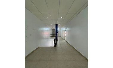 Se Vende Local con Oficinas 280 Mts Juan Diaz $345.000.oo