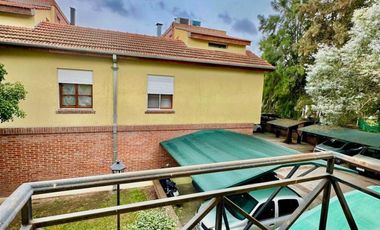 Triplex a la venta excelente estado