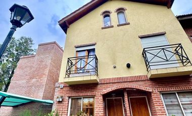 Triplex a la venta excelente estado