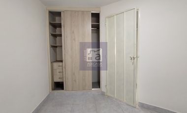 COD. 6228 - SE ARRIENDA CASA - BARRIO: COLORADOS