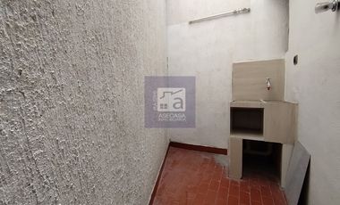 COD. 6228 - SE ARRIENDA CASA - BARRIO: COLORADOS