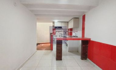 COD. 6228 - SE ARRIENDA CASA - BARRIO: COLORADOS