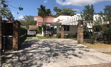 Venta o alquiler: Casa 4 recámaras en Punta Barco Village