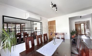 Casa en venta de 5 dorm. en Colina