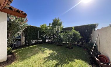 Casa en venta de 5 dorm. en Colina