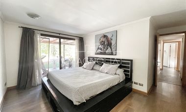 Casa en venta de 5 dorm. en Colina