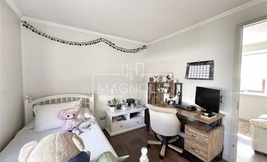 Casa en venta de 5 dorm. en Colina