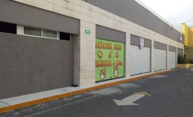 Renta Local en Plaza Comercial sobre Av. Tollocan
