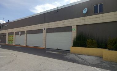 Renta Local en Plaza Comercial sobre Av. Tollocan