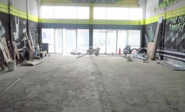 Renta Local en Plaza Comercial sobre Av. Tollocan