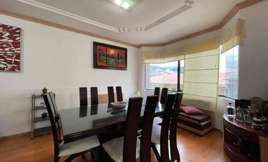 Casa rentera en venta en el centro de Loja