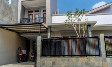 Rumah Cantik di Budi Indah Cimahi Dekat ke Kota Bandung