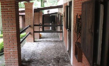 Rancho ecuestre en medio del bosque en Huitzilac, Morelos