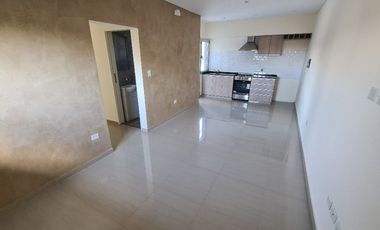 Departamento Tipo Casa en venta en Lanus Este