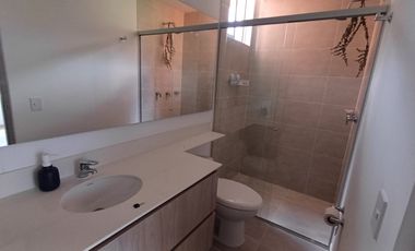 apartamento en arriendo en camino verde. Cod A513782