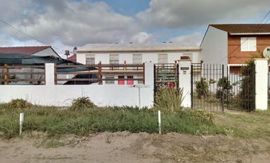 CALLE 1 ENTRE 84 Y 85- MAR DEL TUYU