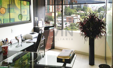 Venta de oficina en el  Poblado