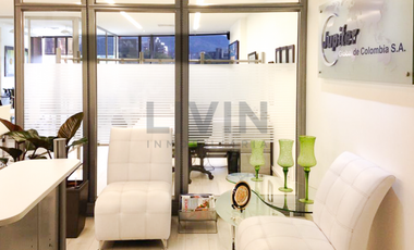 Venta de oficina en el  Poblado