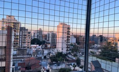 Excelente departamento céntrico de 3 ambientes.