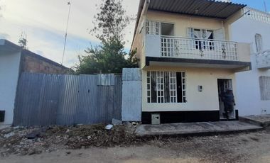 Excelente Oportunidad, Casa-Lote de 103 M2 Ubicado en la zona norte vía al condominio el Peñon en la ciudad de Girardot, Cundinamarca.