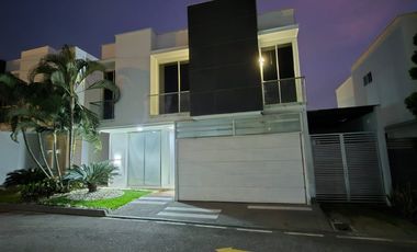 casa en venta en la floresta. Cod V5080