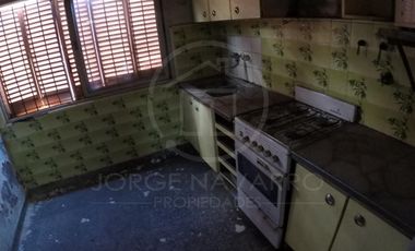 Excelente Galpón - Pueyrredon 4200 - San Martín - LIBRE DE GASTOS.