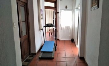 VENDO CASA CON LOCAL BARRIO LA FRANCE