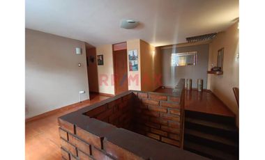 Venta Casa Como Local Comercial En Estrategia Zona En Cercado De Lima