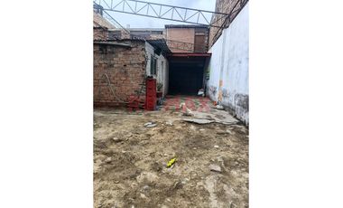 Venta Casa Como Local Comercial En Estrategia Zona En Cercado De Lima