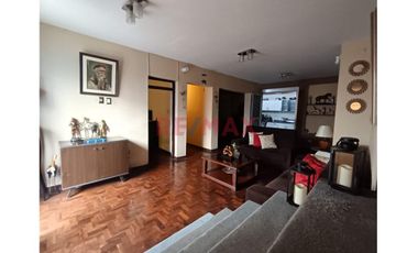 Venta Casa Como Local Comercial En Estrategia Zona En Cercado De Lima