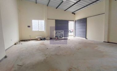 COD. 5945 - SE ARRIENDA BODEGA - BARRIO: GIRARDOT