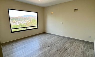CASA EN VENTA EN ALTAVA RESIDENCIAL VALLE DE BRAVO MEXICO