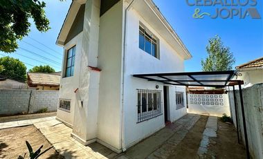Casa en arriendo 2 dorm. en Villa Alemana