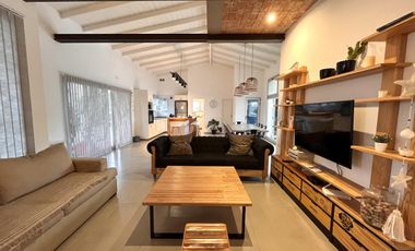 Venta Casa En Altos del Casco  Barrio Privado  Zarate