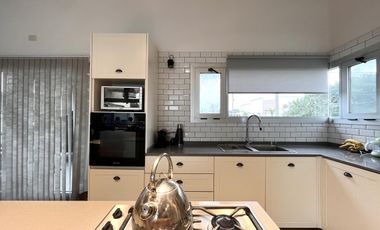 Venta Casa En Altos del Casco  Barrio Privado  Zarate