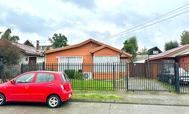 AMPLIA CASA DE UN PISO CALLE ISLA DEL REY