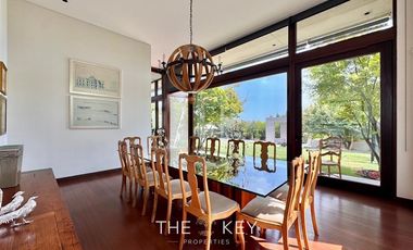 Casa en venta de 5 dorm. en Lo Barnechea