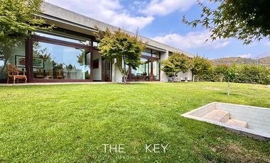 Casa en venta de 5 dorm. en Lo Barnechea