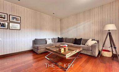 Casa en venta de 5 dorm. en Lo Barnechea