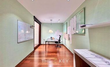 Casa en venta de 5 dorm. en Lo Barnechea