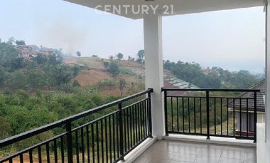 Rumah 3 Lantai Di Dago Resort Bandung