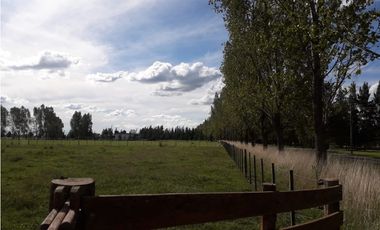 Chacra en Barrio de Chacras Estancia Malvinas en Brandsen