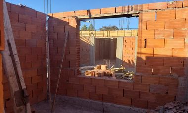 Depto en PB  1 dorm, patio y cochera cubierta - Neuquen capital - Entrega DICIEMBRE 2021
