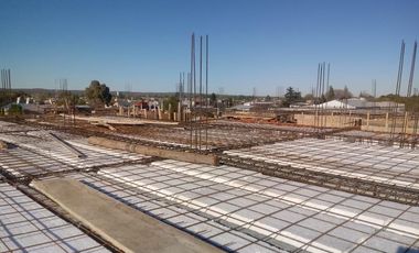 Depto en PB  1 dorm, patio y cochera cubierta - Neuquen capital - Entrega DICIEMBRE 2021