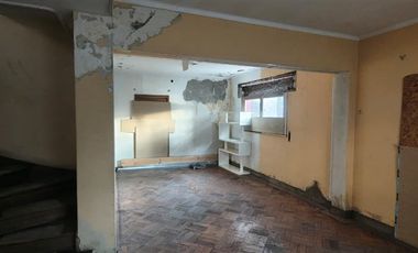 Casa comercial venta 6 dormitorios Providencia Metro Colon