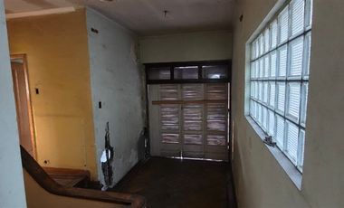 Casa comercial venta 6 dormitorios Providencia Metro Colon