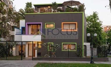 Casa comercial venta 6 dormitorios Providencia Metro Colon