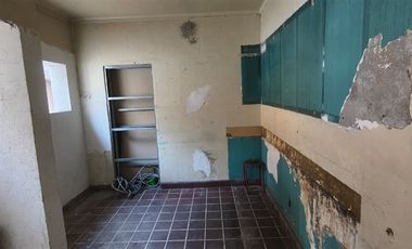 Casa comercial venta 6 dormitorios Providencia Metro Colon