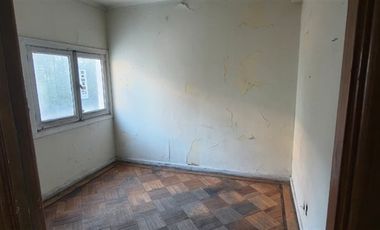 Casa comercial venta 6 dormitorios Providencia Metro Colon
